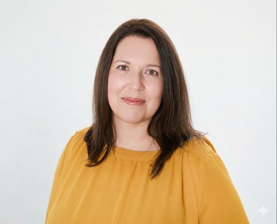 Ms. Lindsay Rakowski, File Reviewer